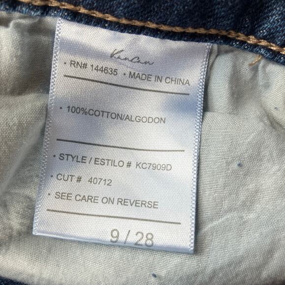 KanCan Distressed High Rise Boyfriend Ankle Jeans Size 9/28 Peek-a-Boo Bandana - Picture 7 of 8